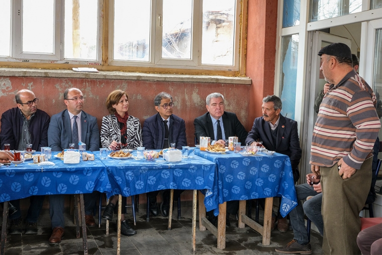 AYVALI MAHALLESİNİN SU SORUNU GİDERİLDİ