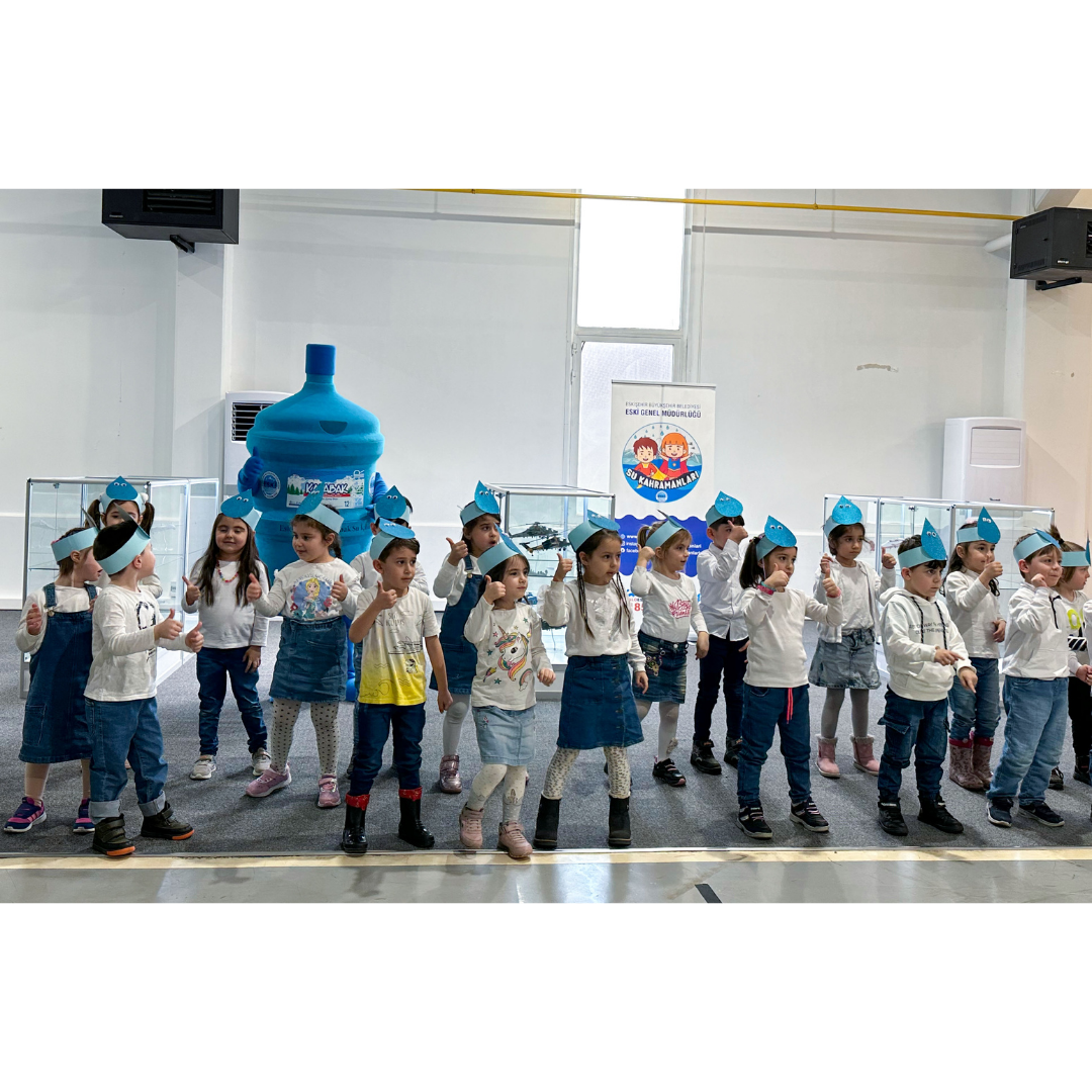 ESKİ GENEL MÜDÜRLÜĞÜMÜZ VE BELEDİYELERİMİZ DÜNYA SU GÜNÜNÜ ÇOCUKLARLA BİRLİKTE KUTLADI