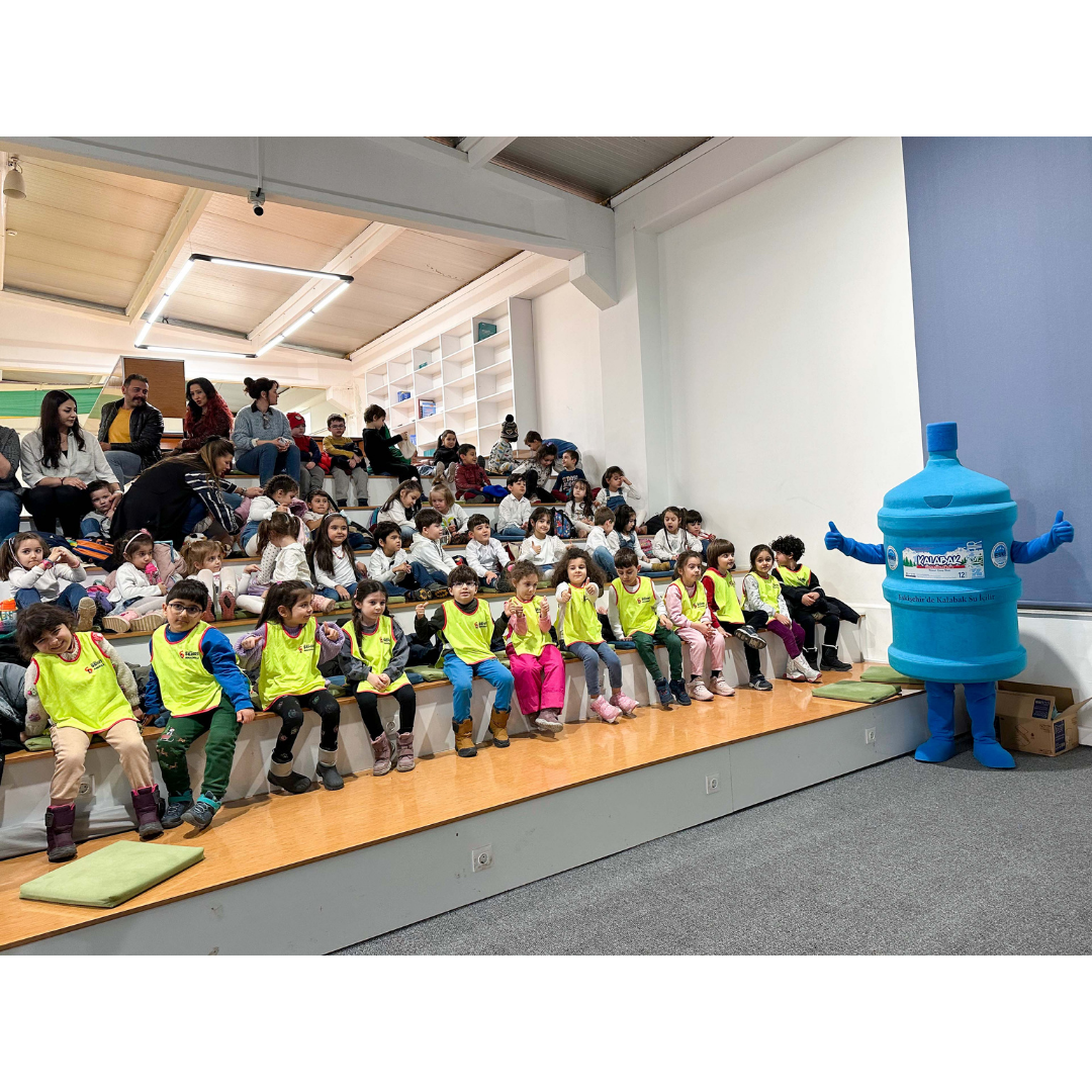 ESKİ GENEL MÜDÜRLÜĞÜMÜZ VE BELEDİYELERİMİZ DÜNYA SU GÜNÜNÜ ÇOCUKLARLA BİRLİKTE KUTLADI