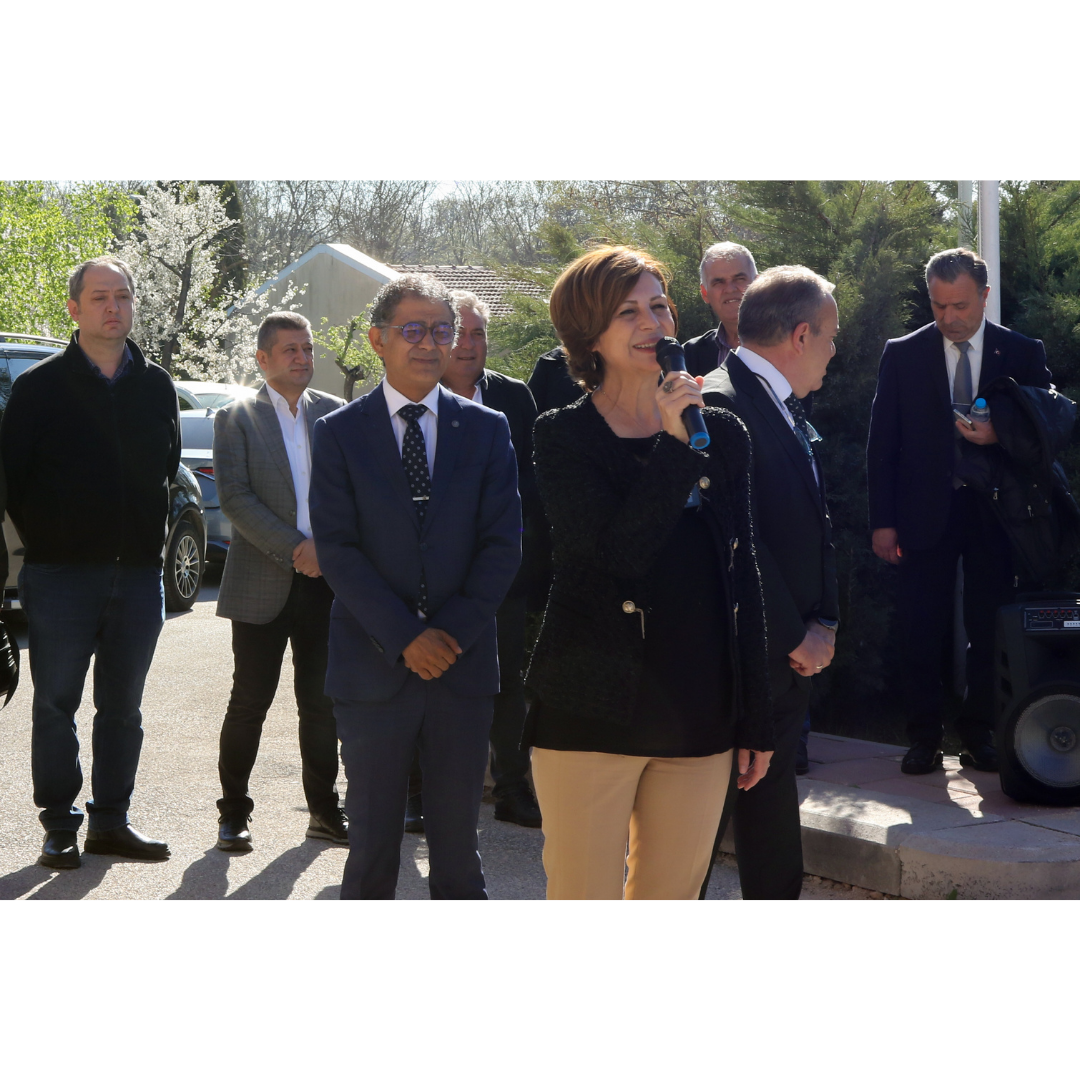 Eskişehir Büyükşehir Belediye Başkanımız Ayşe Ünlüce, Genel Müdürlüğümüzü ziyaret ederek çalışanlarımızla bayramlaştı.