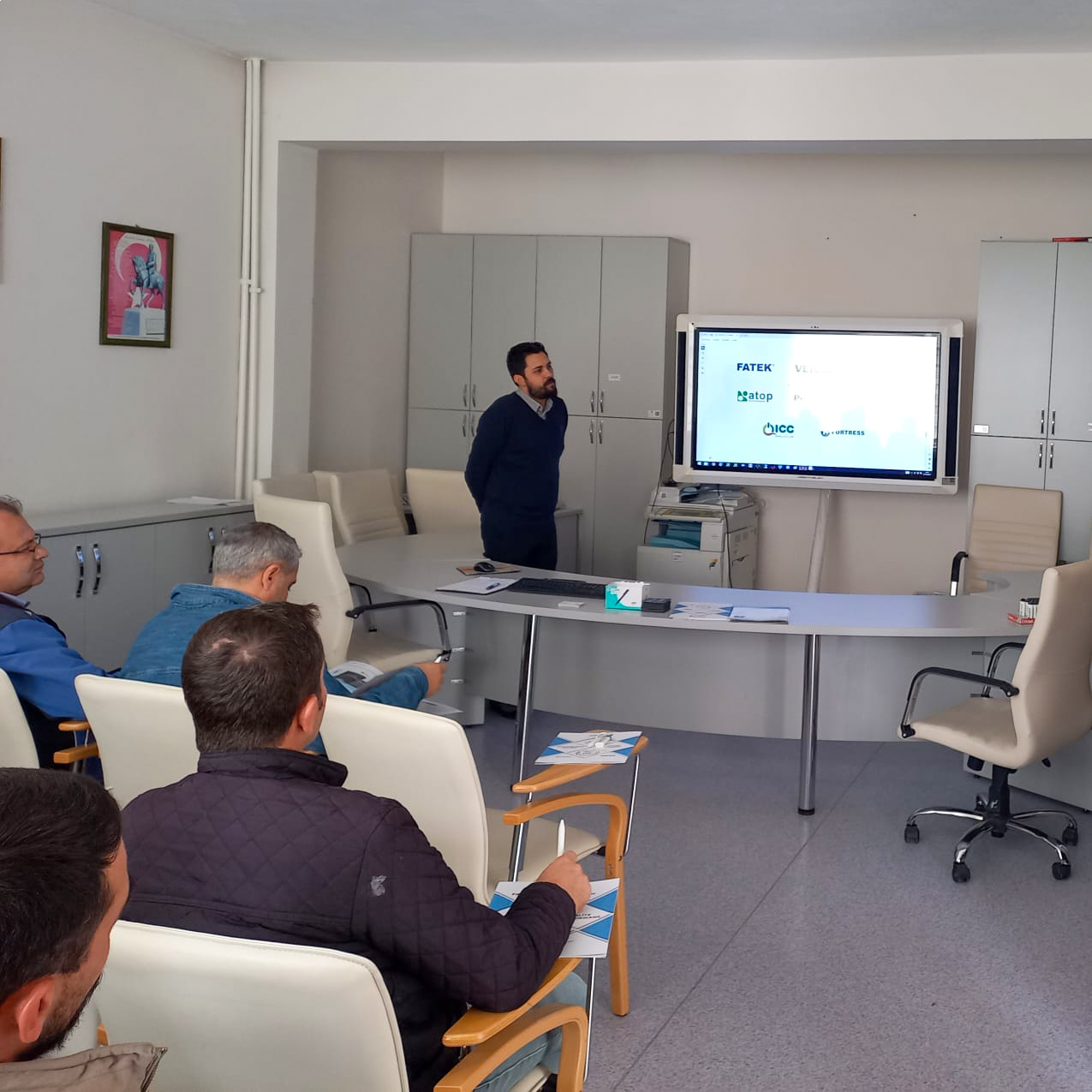 EMO'dan ESKİ Personeline Eğitim