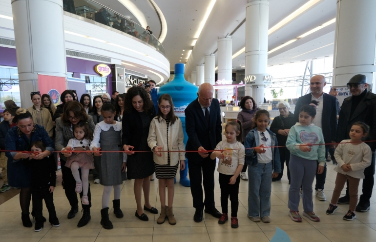 ÇOCUKLAR KARİKATÜRLERLE SUSUZLUĞU ANLATTI