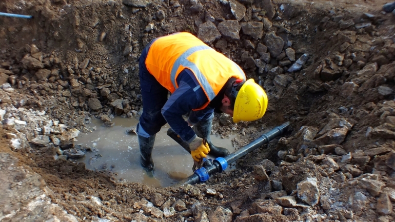 GÖKBAHÇE MAHALLESİNE YENİ SU HATTI 