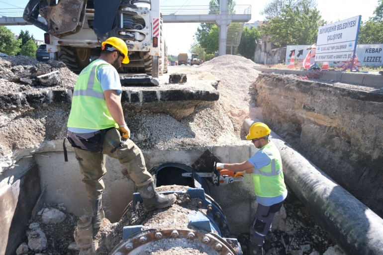 GÜÇLÜ ALT YAPI İÇİN YOĞUN MESAİ