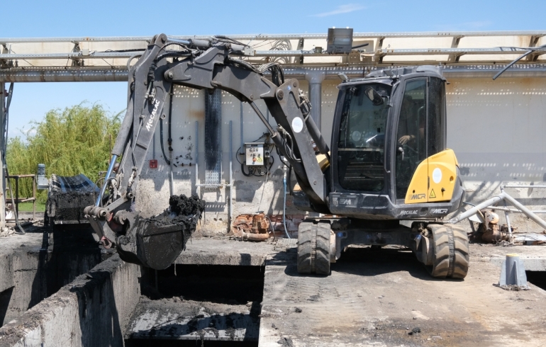 ISLAK MENDİLLER ATIK SU ALTYAPISINI TEHDİT EDİYOR