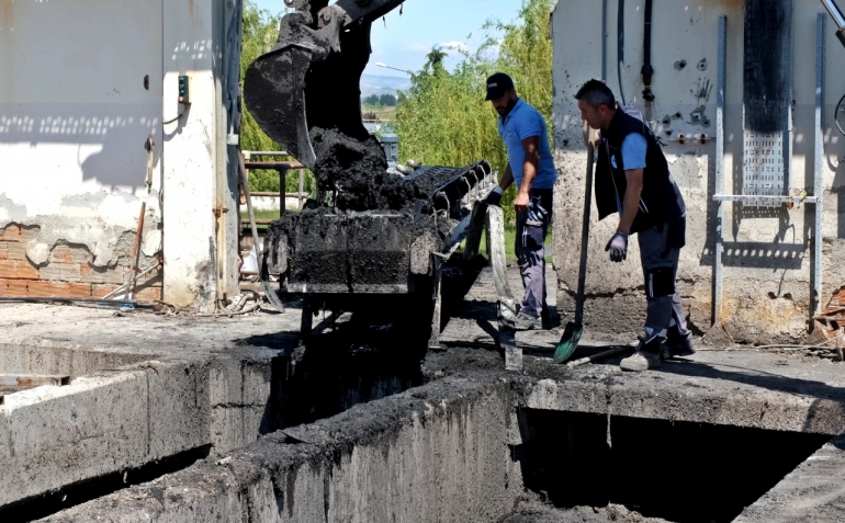 ISLAK MENDİLLER ATIK SU ALTYAPISINI TEHDİT EDİYOR