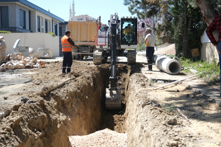 BATIKENTTE YAĞMUR SUYU ALTYAPISI GÜÇLENDİRİLDİ