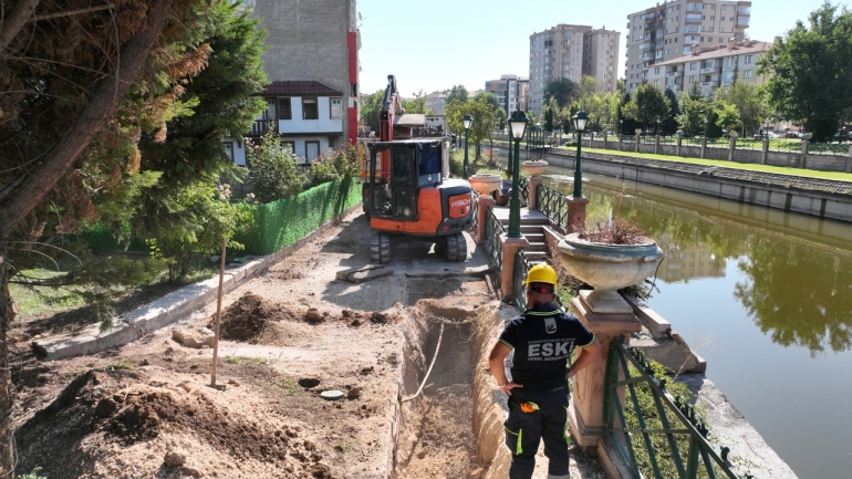 ESKİDEN KAPSAMLI ALTYAPI ÇALIŞMASI