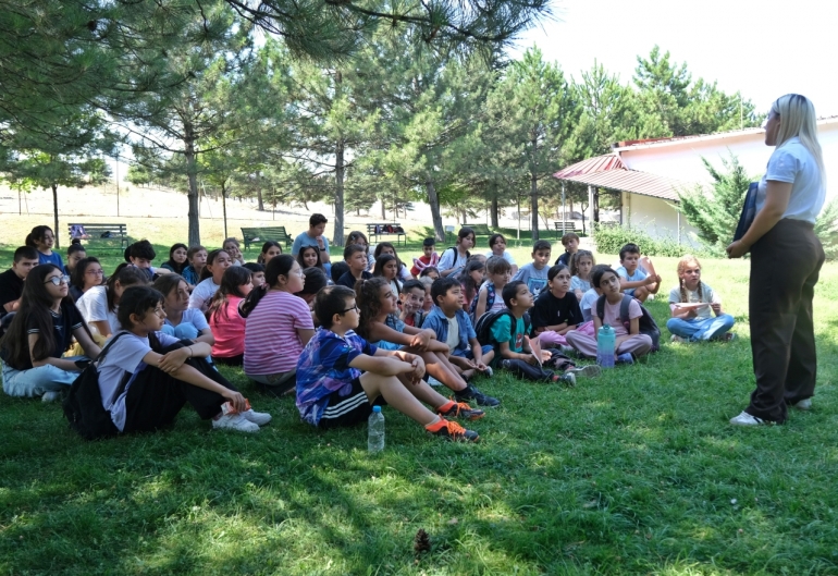 ESMEK YAZ OKULUNDA 271 ÇOCUK SU KAHRAMANI OLDU