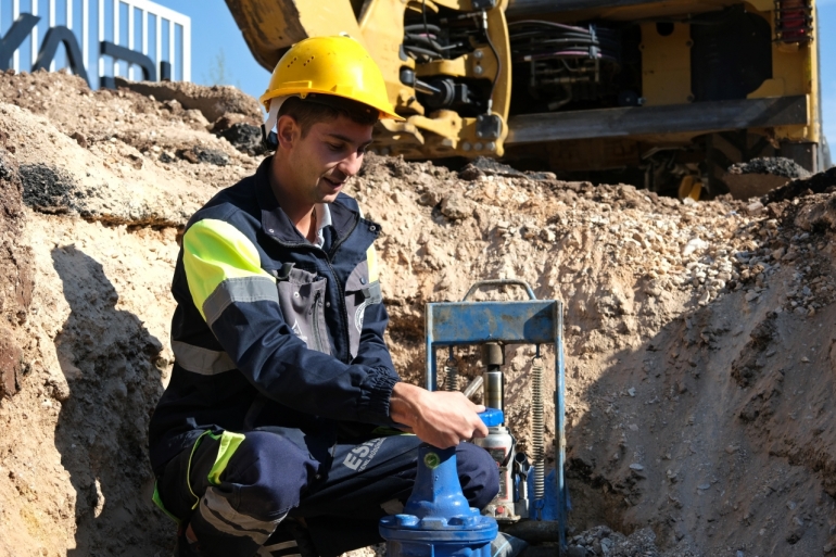 SÜMERORHANGAZİ ARASINDA YATAY SONDAJLA ALTYAPI GEÇİŞİ