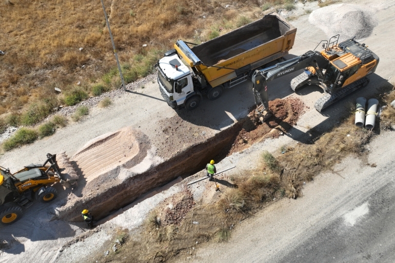 KENT GENELİNDE GÜÇLÜ ALTYAPI ÇALIŞMALARI