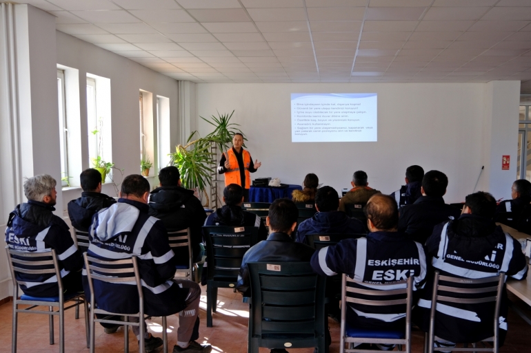 ESKİ'DE AFET ve ACİL DURUM EĞİTİMİ