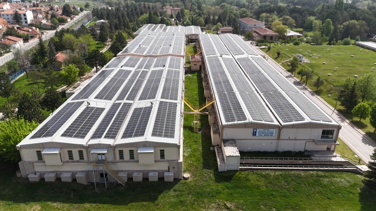 GÜNEŞ ENERJİSİYLE 854 TON KARBON ENGELLENDİ