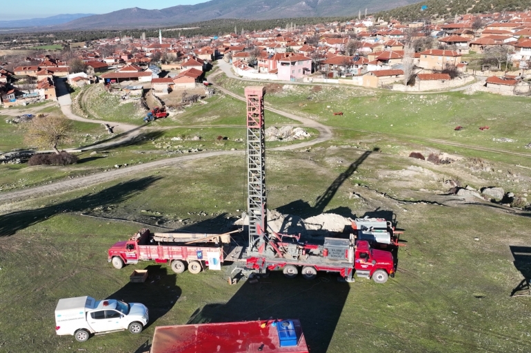 YENİ SONDAJLARLA KIRSAL MAHALLELERE YENİ SU KAYNAĞI