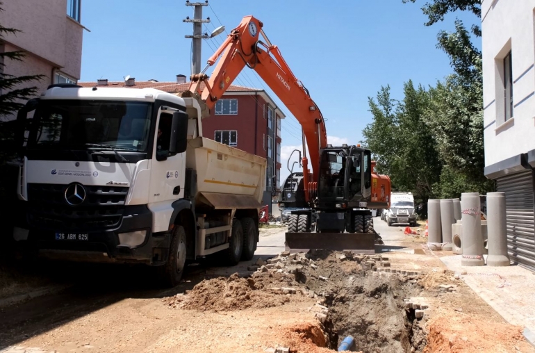 EMEK'TE İKİ NOKTADA KANALİZASYON ÇALIŞMASI TAMAMLANDI