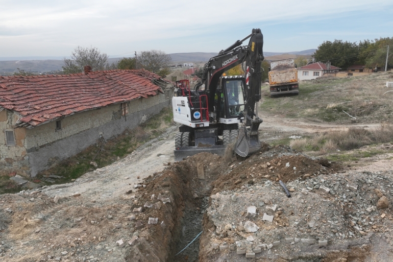 EĞRİÖZ'DE İÇME VE KULLANMA SUYU İLETİM HATLARI TAMAMLANDI